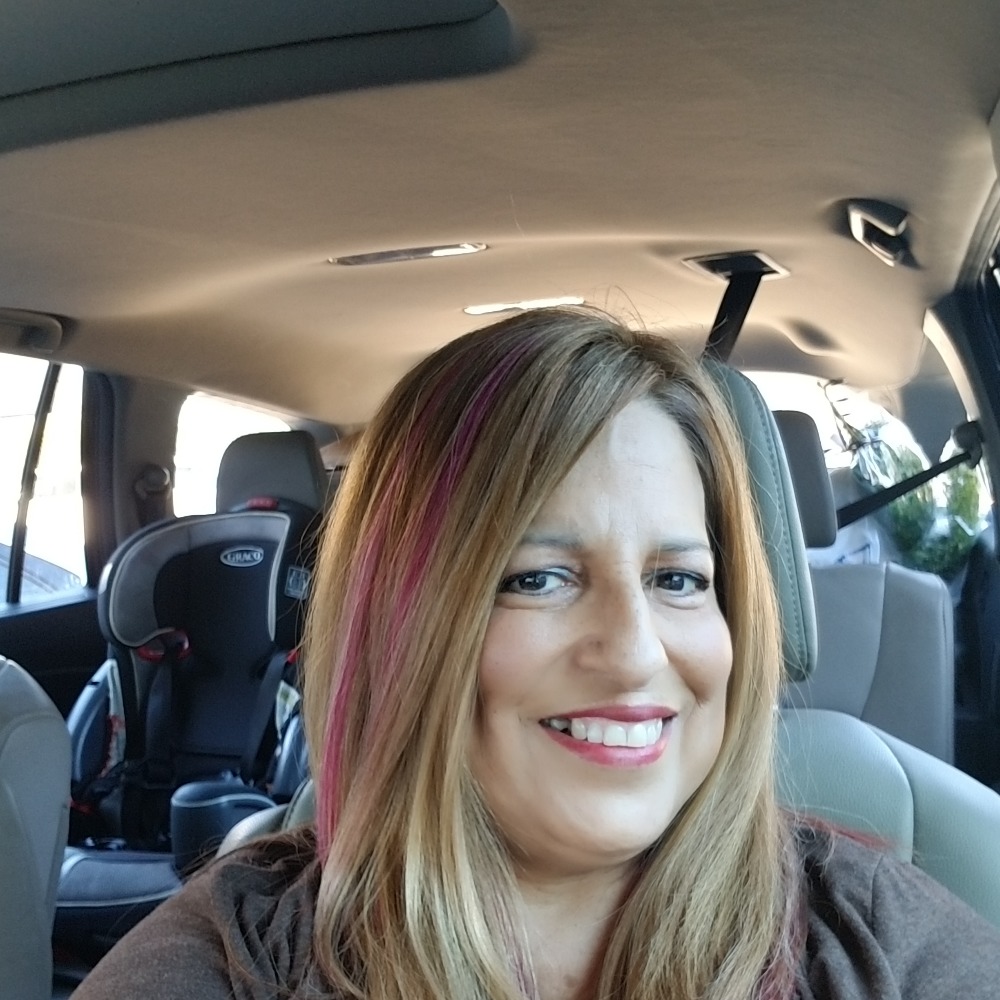 Meet your Posher, Angela